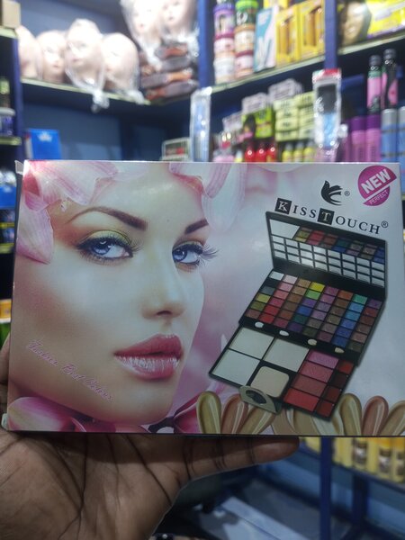 Palette de Maquillage KISS TOUCH