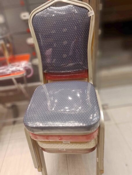 Chaises Empilables Rembourrées