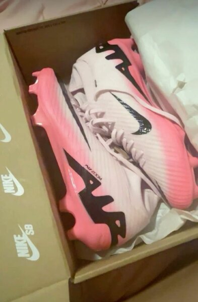 Chaussures de football Nike Mercurial