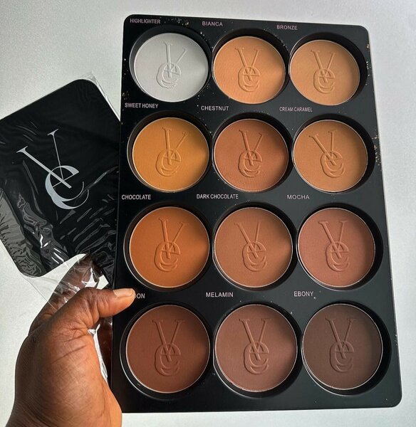Palette de maquillage contour