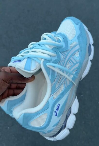 Baskets bleues pour hommes