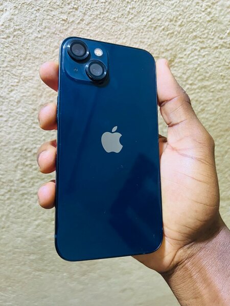 iPhone 13 simple
