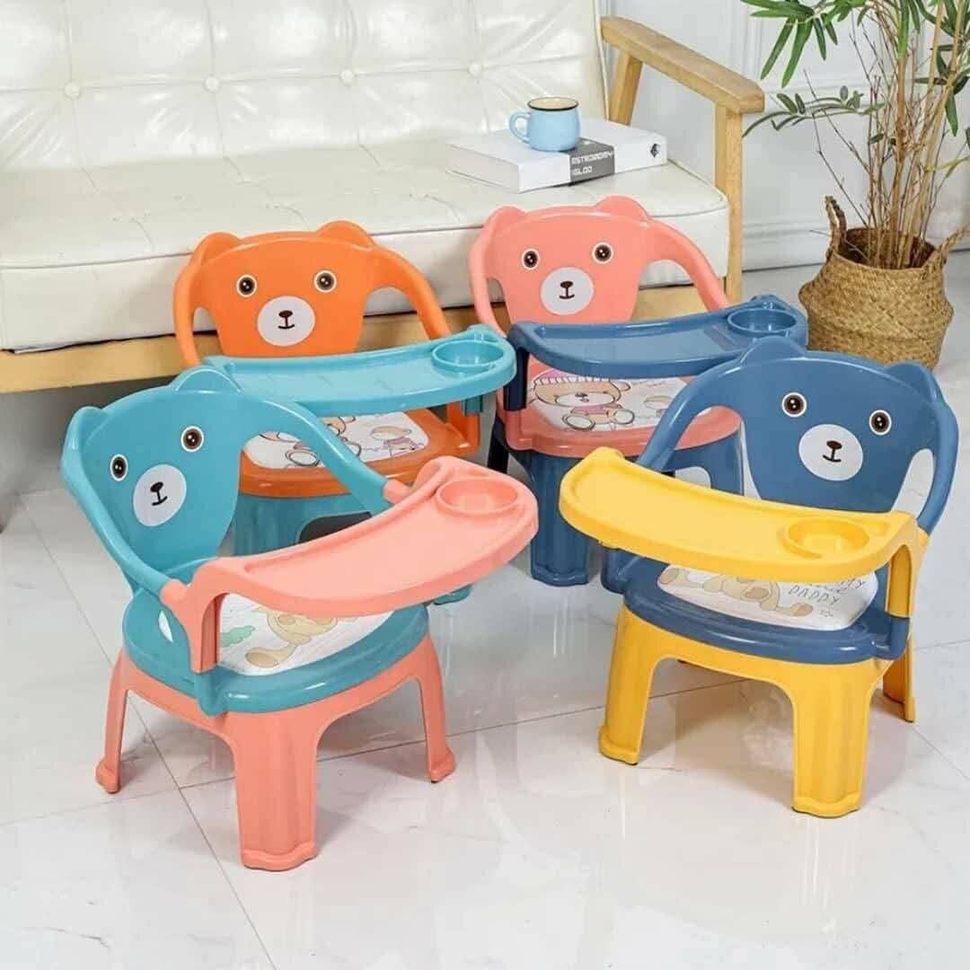 Chaise enfant avec plateau