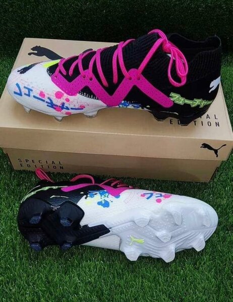 Chaussures de foot Puma