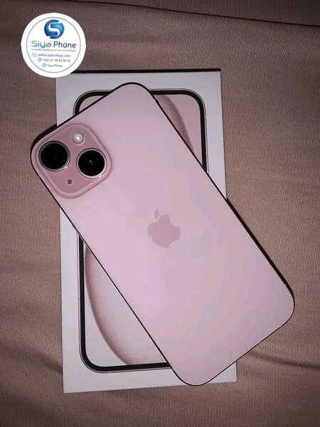 iPhone 15 Rose