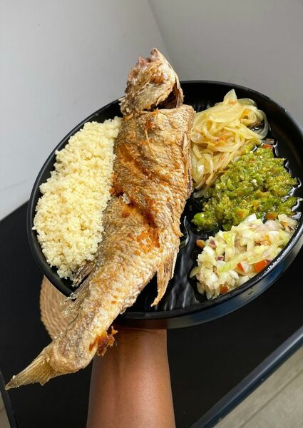 Poisson Grillé sosso et attiek