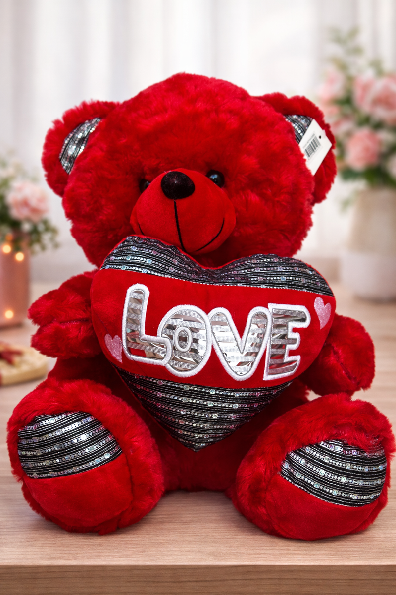 Nounours en peluche avec coeur