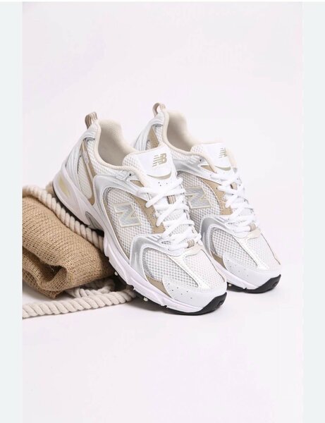 Chaussures de sport blanches