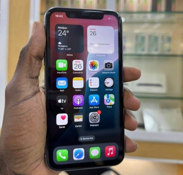 Apple iPhone 11
