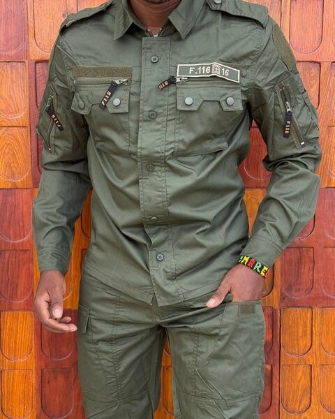 Uniforme tactique militaire homme