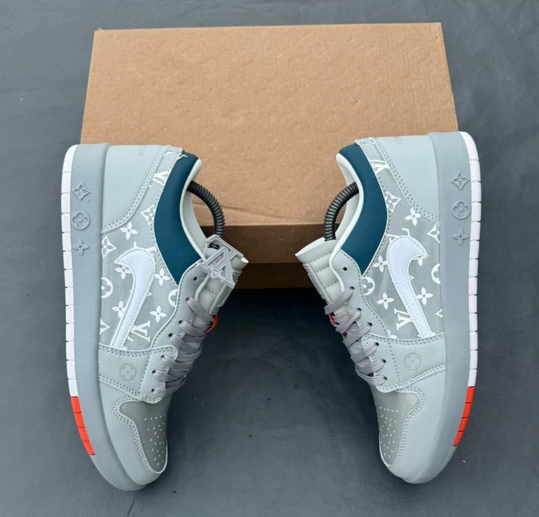 Baskets grises élégantes