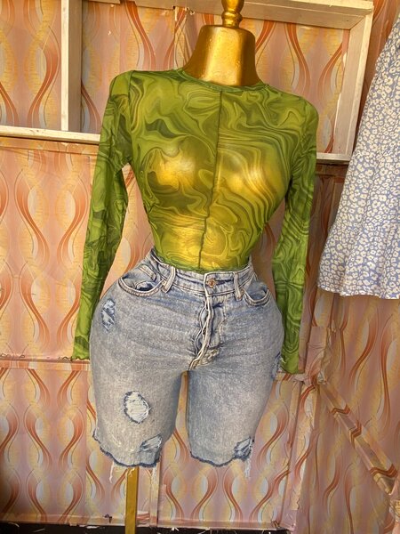 T-shirt vert à manches longues