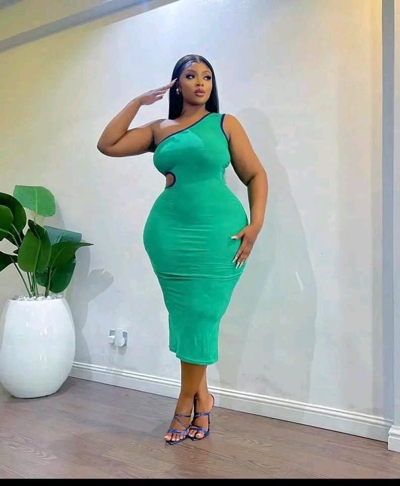 Robe femme élégante ajustée