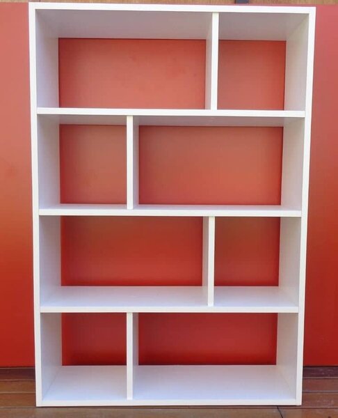 Étagère blanche moderne pour organisation