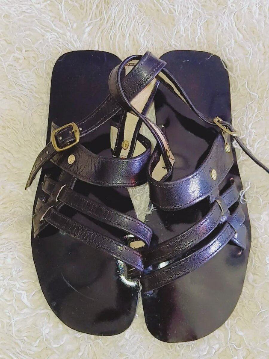 Sandales en cuir a lanières