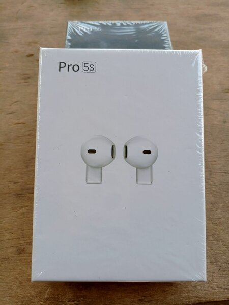 Bluetooth earphones (Pro5s)