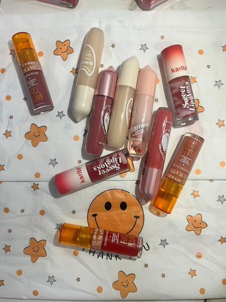 Ensemble de baumes à lèvres hydratants