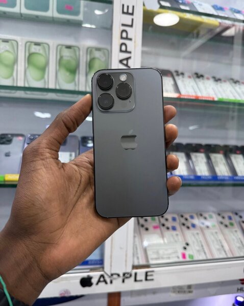 iPhone 14 Pro Max Noir