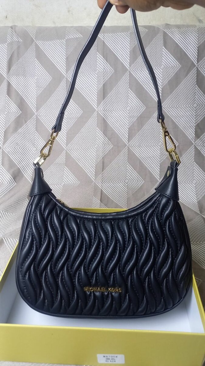 Sac à main noir élégant