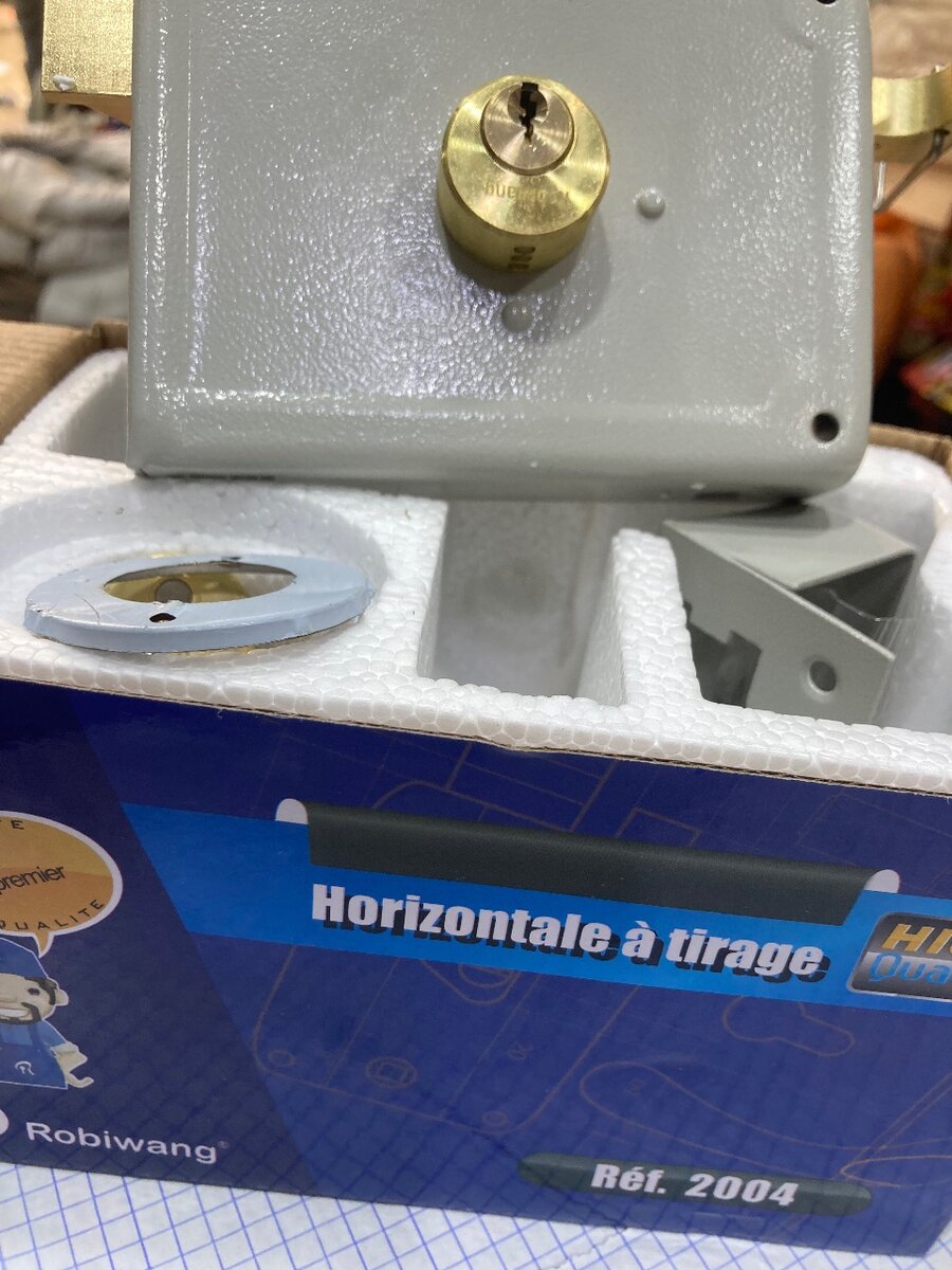 Serrure à Tirage Robiwang