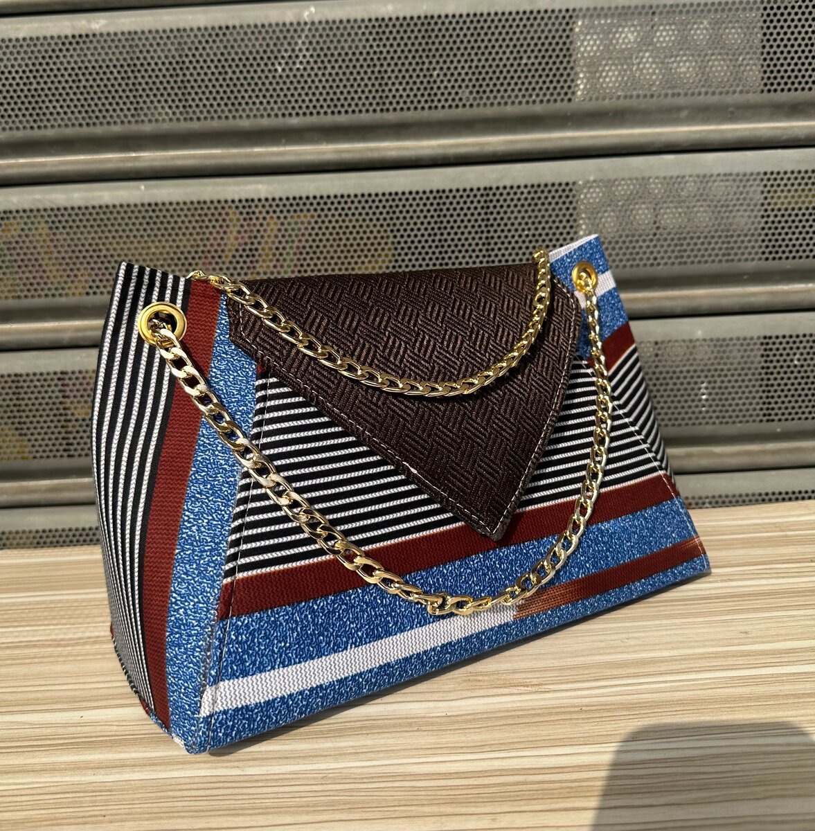 Sac à main élégant en tissu