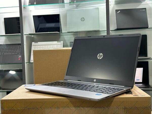 Laptop HP 250 G9