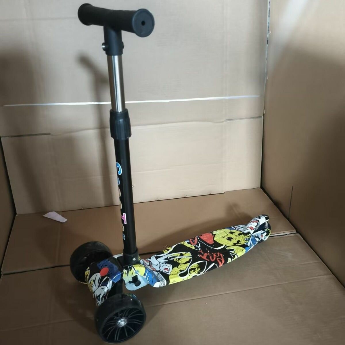 Trottinette enfant ajustable colorée