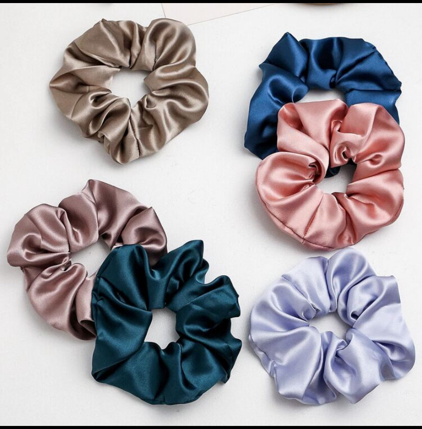 Chouchous en satin colorés