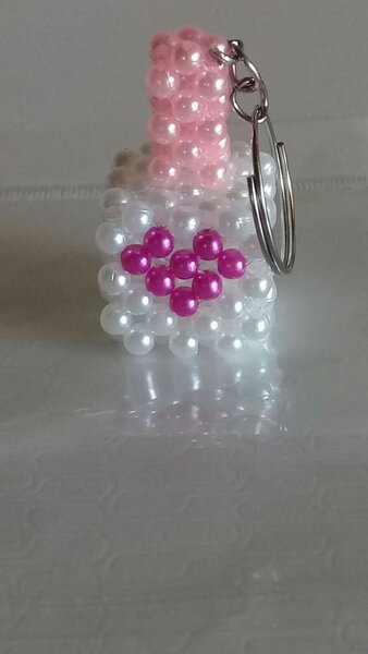 Porte-clés perle pot de vernis
