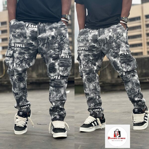 Pantalon cargo imprimé urbain