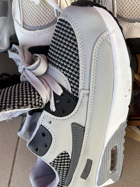 Baskets légères en maille