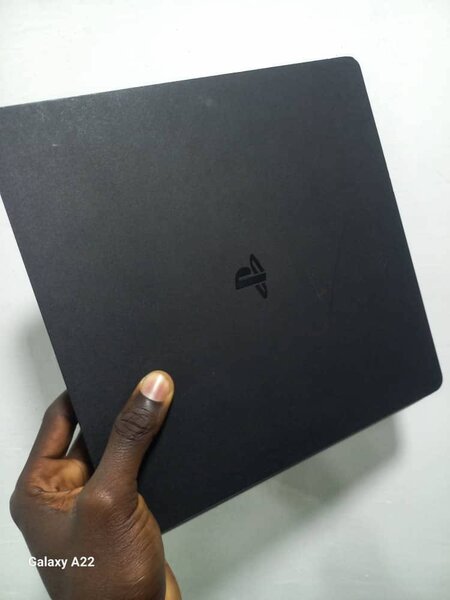 Console PS4 SLIM