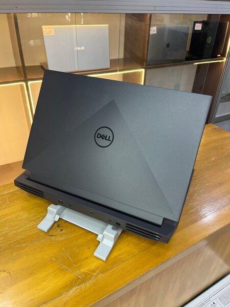 DELL G 15 Gaming