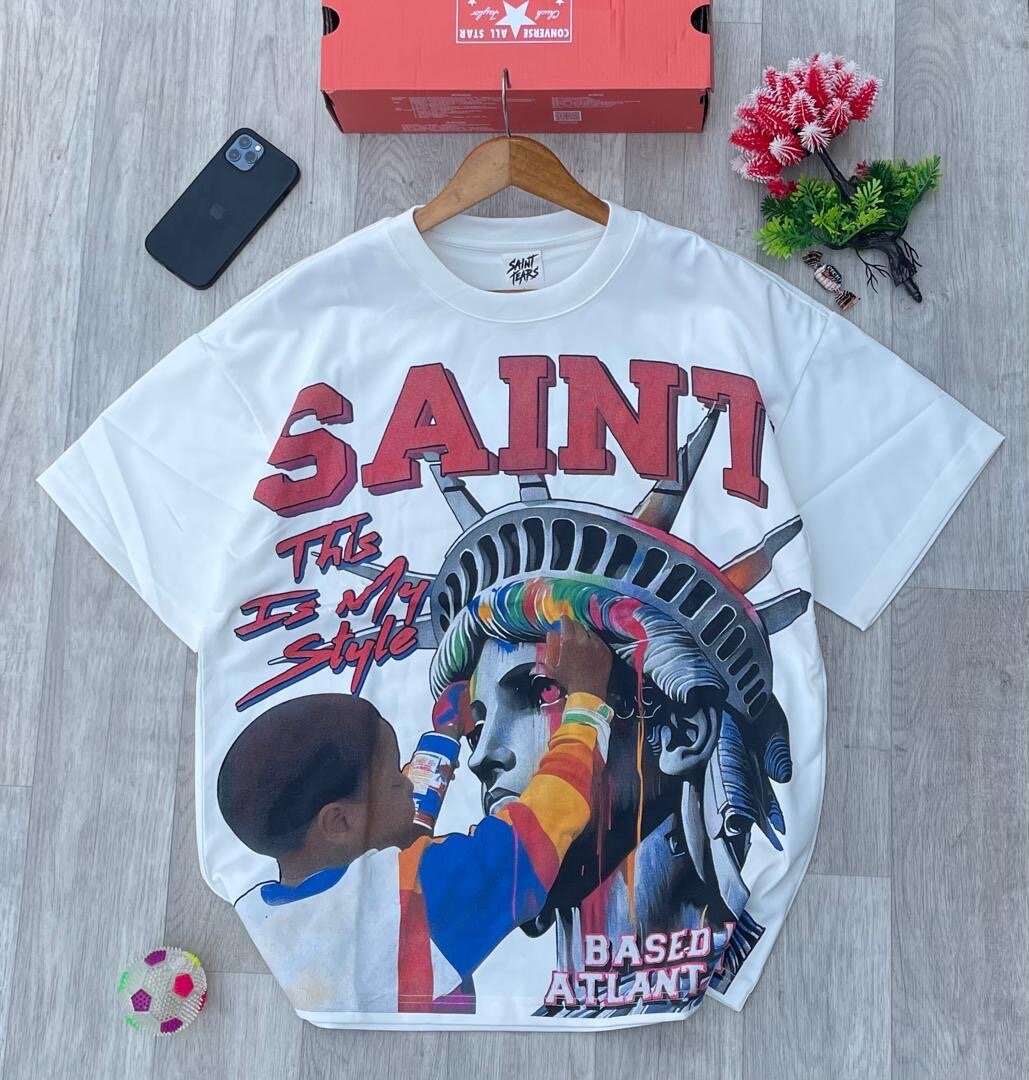 T-shirt graphique Saint Sky