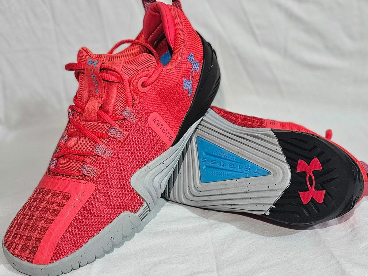 Chaussures de sport rouges homme