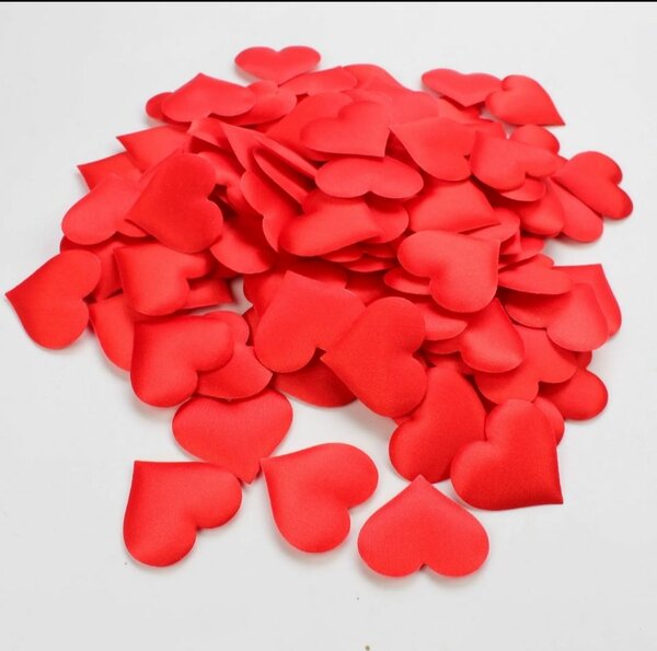 Pétales en coeur tissu (100)