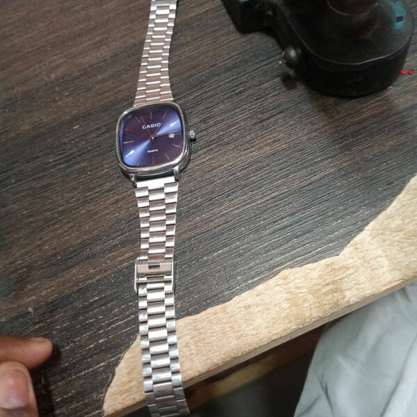 Montre Casio élégante homme