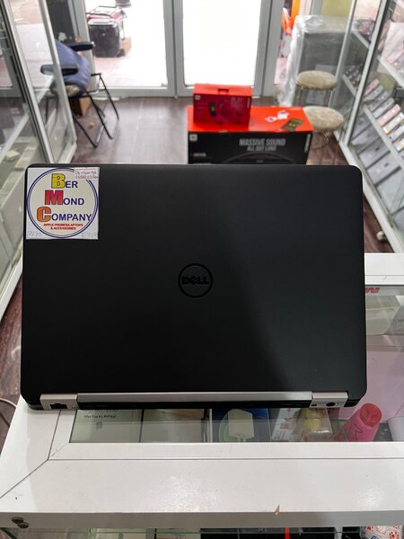 Dell Latitude 7270