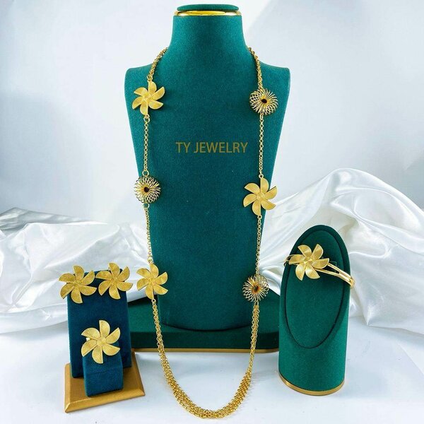 Parure Bijoux Dorée Élégante