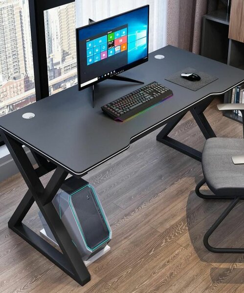 1.4m gaming desk