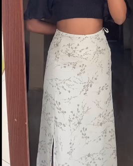 Fashionable very beautiful long skirt  size: M/S