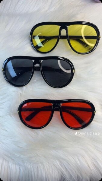 Lunettes de soleil colorées