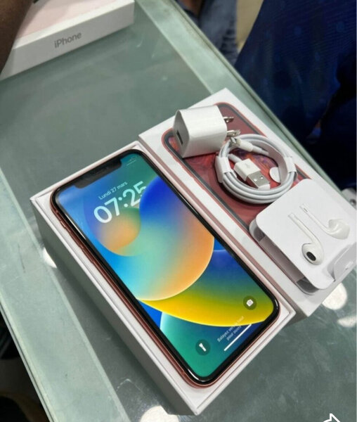 iPhone XR Rouge Neuf