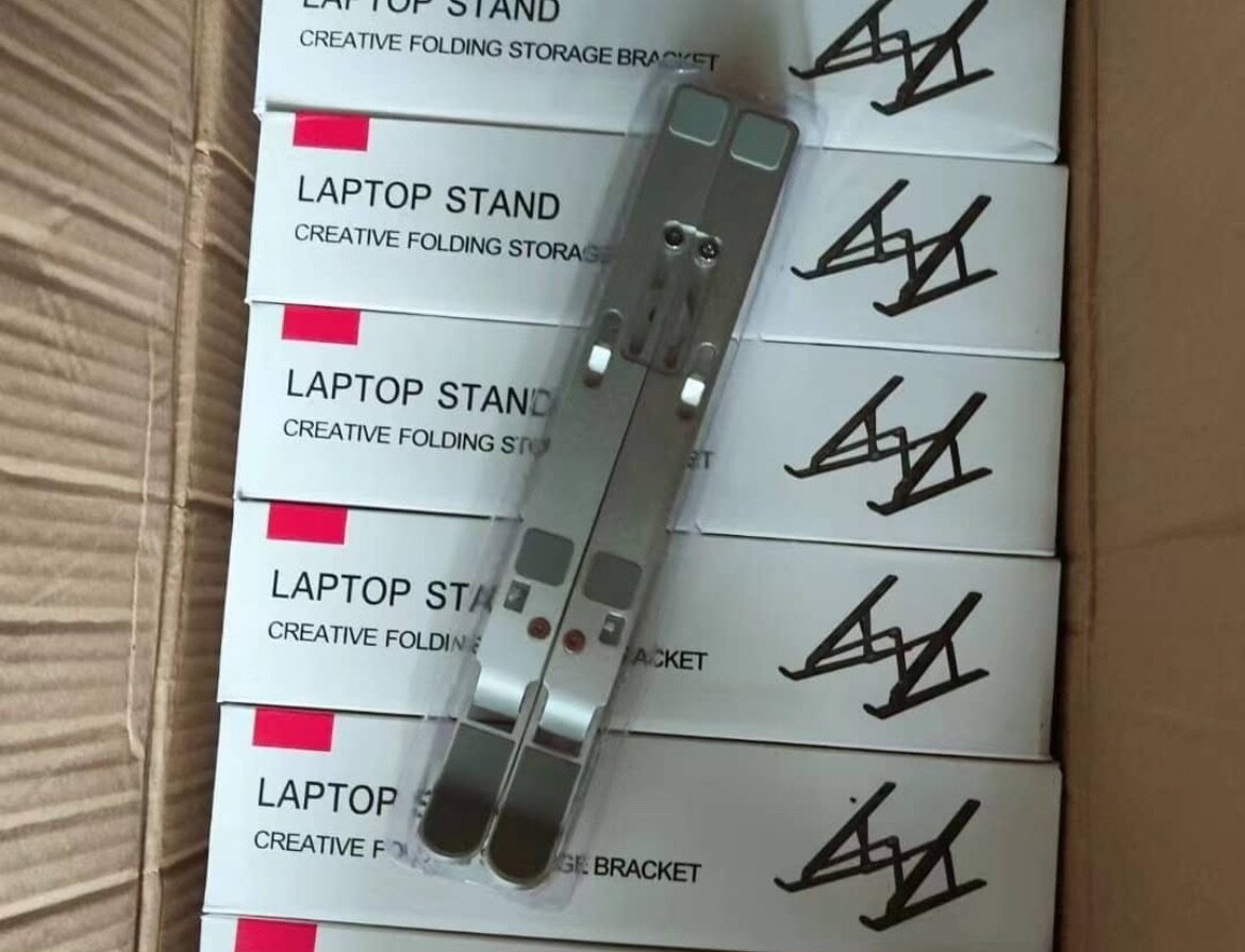 Universal laptop stand