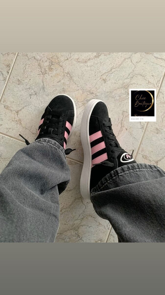 Baskets noires et roses tendance