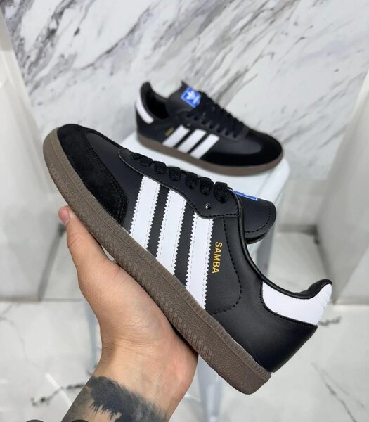 Chaussures Adidas Samba Noires