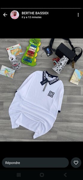 Polo blanc élégant homme