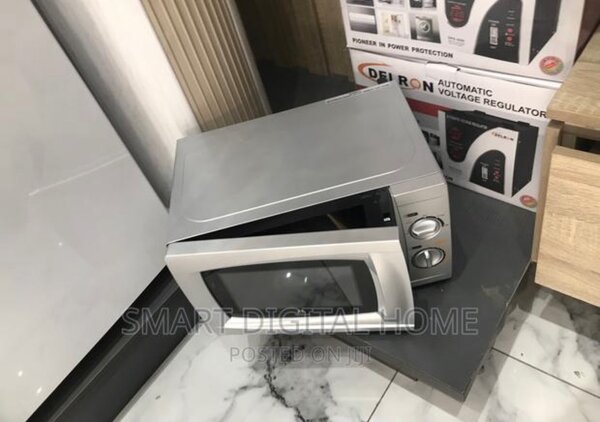 Newest Nasco 20Ltrs Solo 700Watt Silver