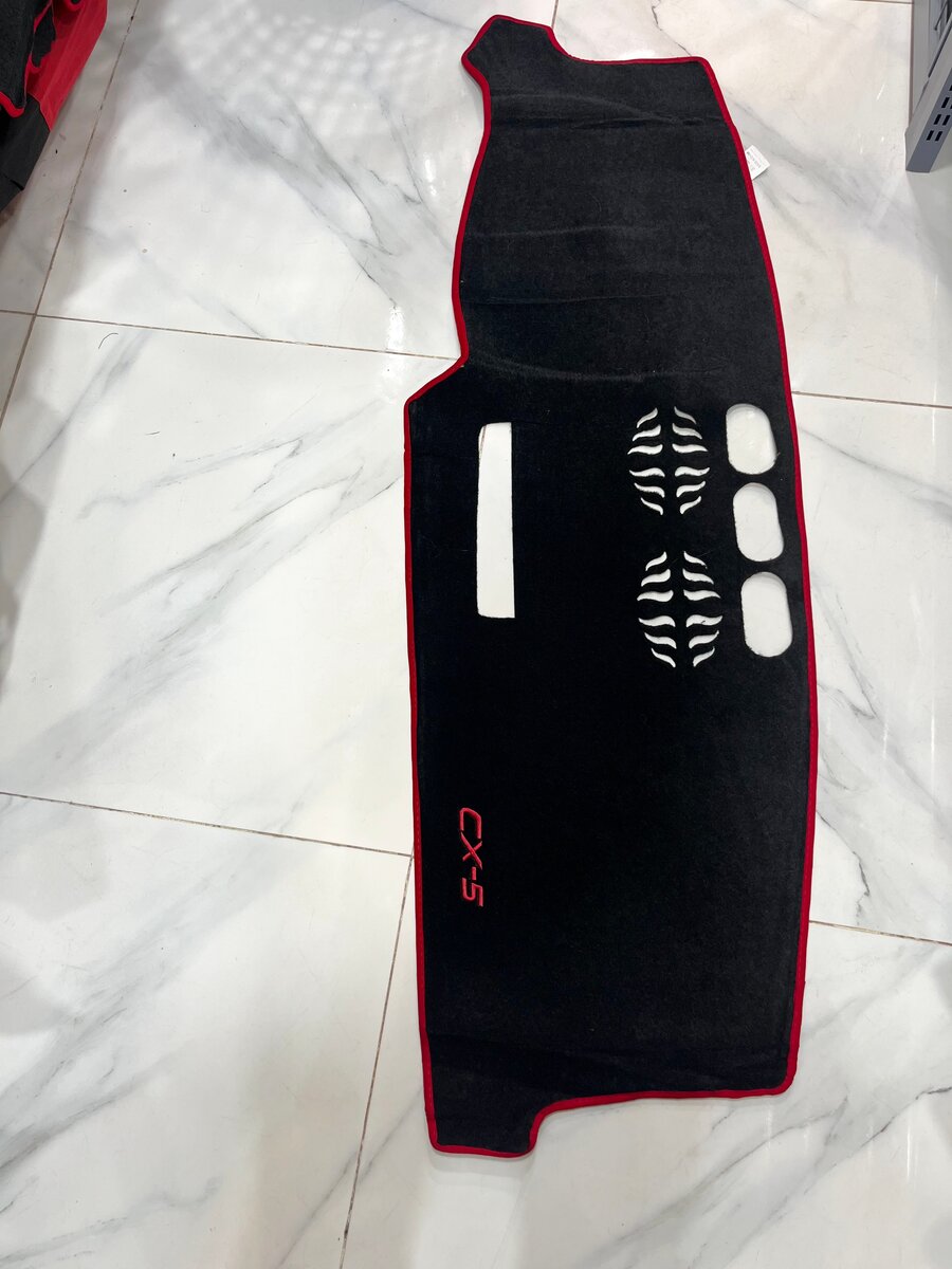 Tapis de tableau de bord voiture