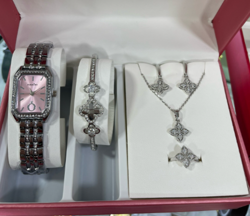 Зергер комплект + саат